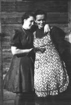 l.Anna mit r.Elisabeth Kiwitt, geb.Scharnowski